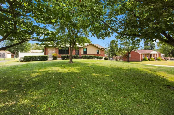 4009 Knud Dr, Columbia, TN 38401