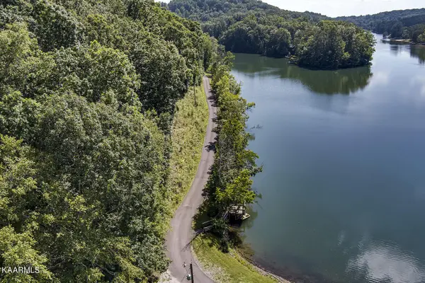 748 Laurel Lake Circle, Madisonville, TN 37354