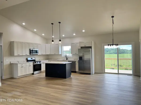 930 Allardt Hwy, Jamestown, TN 38556