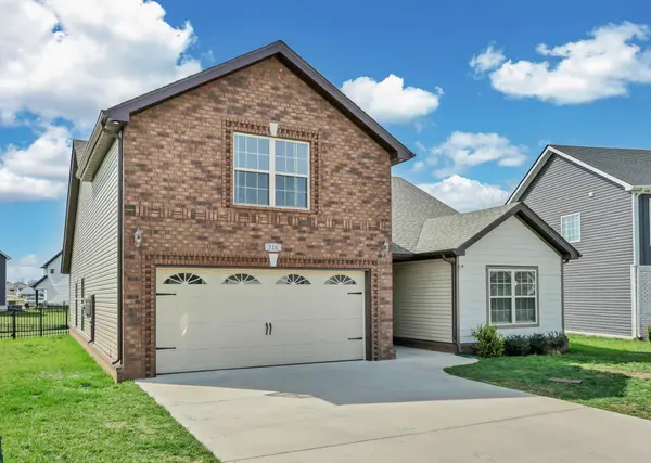 516 Castle Pinckney Ln, Clarksville, TN 37042
