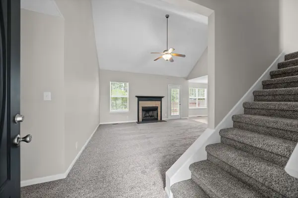3827 Man O War Blvd, Clarksville, TN 37042