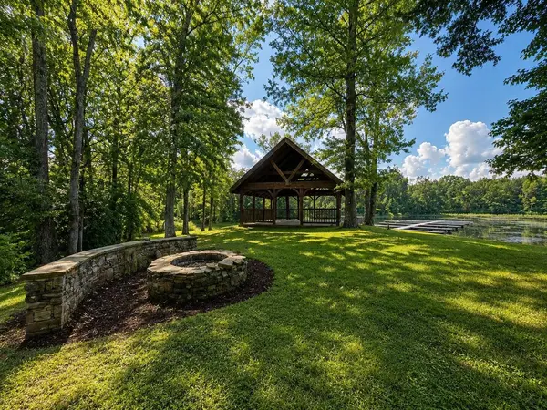 92 Gates Of The River, Decatur, TN 37322