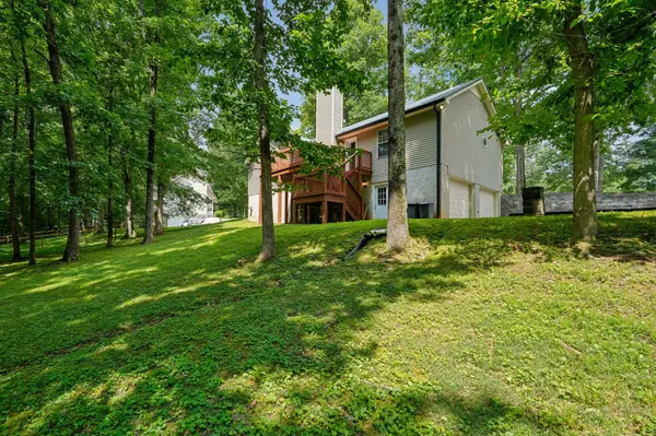 1174 Anna Rebecca Ct, Kingston Springs, TN 37082
