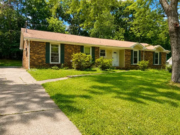 312 Andrew Dr, Clarksville, TN 37042