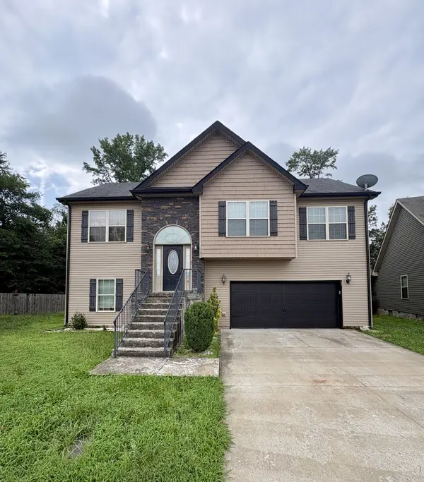 3728 Crisscross Ct, Clarksville, TN 37040
