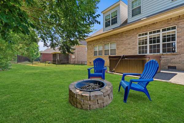 614 Firefox Dr, Brentwood, TN 37027