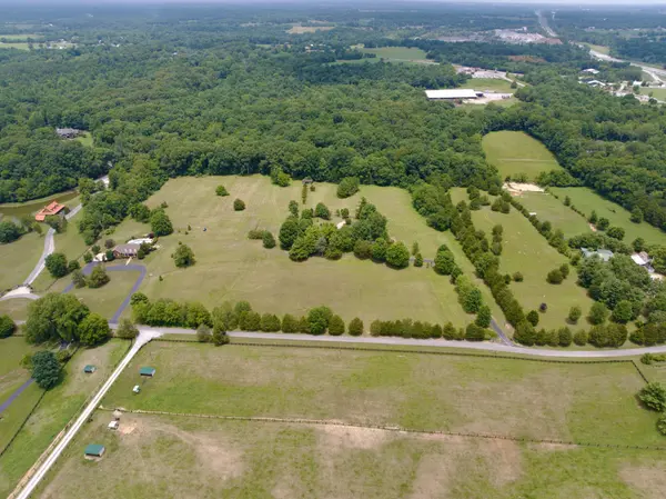 6881 Glidewell Road, Cross Plains, TN 37049
