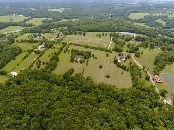 6881 Glidewell Road, Cross Plains, TN 37049
