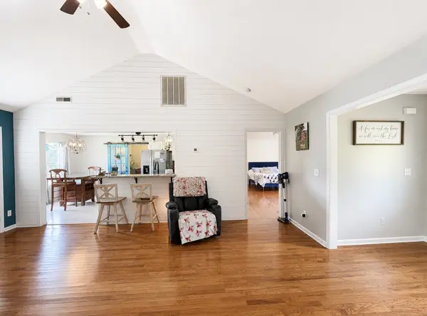 1013 S Tidwell Rd, Bon Aqua, TN 37025