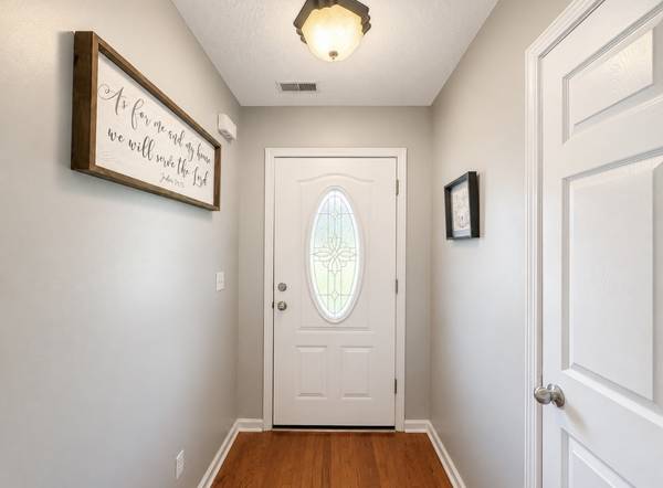 1013 S Tidwell Rd, Bon Aqua, TN 37025