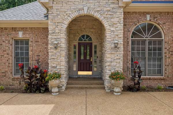 4737 Sterling Cross, Nashville, TN 37211