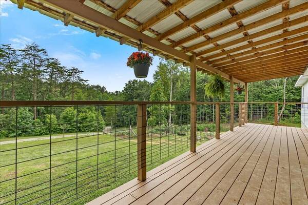 611 Clear Creek Road, Evensville, TN 37332