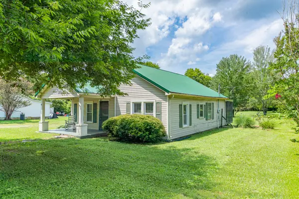 330 Holly Grove Rd, Lewisburg, TN 37091