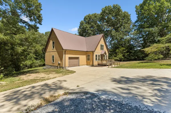 11114 Moss Branch Rd, Bon Aqua, TN 37025