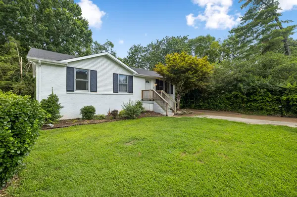 3117 Greggwood Dr, Nashville, TN 37207