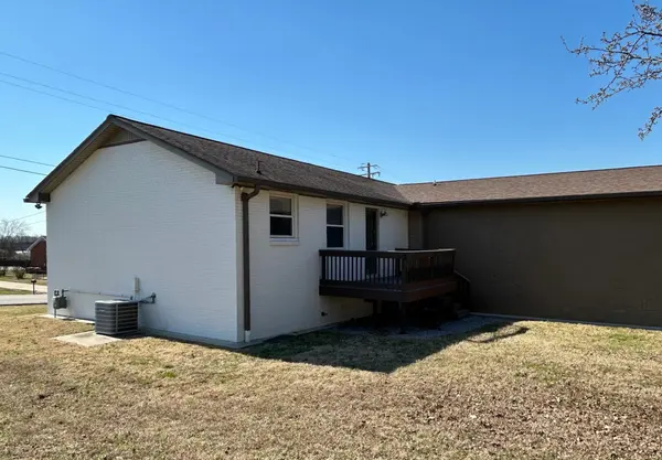 74 E Hill St, Mount Juliet, TN 37122