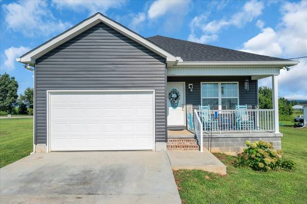 3366 Oak Grove Rd, Decherd, TN 37324
