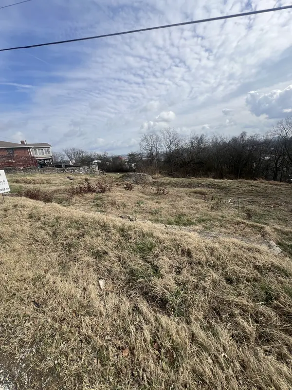 2108 Summitt Ave, Nashville, TN 37218