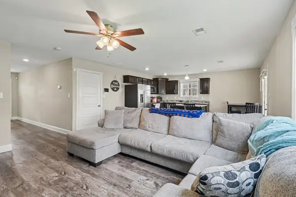 1393 Citadel Dr, Clarksville, TN 37042