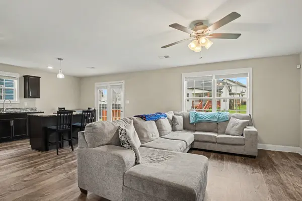 1393 Citadel Dr, Clarksville, TN 37042