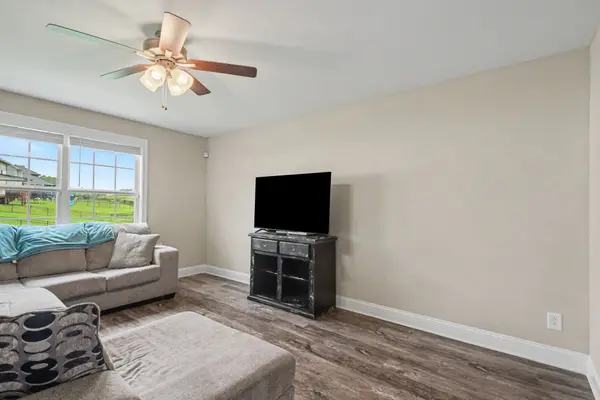1393 Citadel Dr, Clarksville, TN 37042