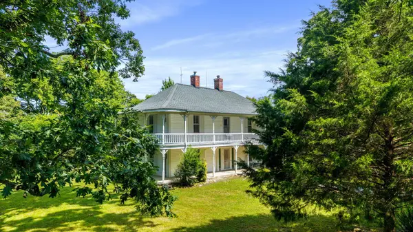 200 Memory Lane, Benton, TN 37307