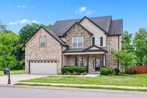 1697 Ellie Piper Cir, Clarksville, TN 37043