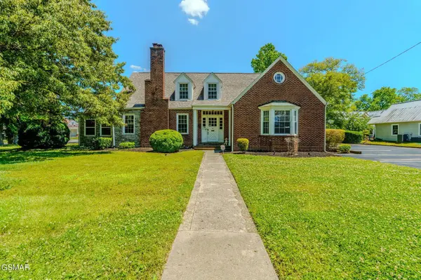 526 Belle Avenue, Sevierville, TN 37862