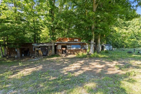 2540 Gatewood Ford Rd #N, Deer Lodge, TN 37726