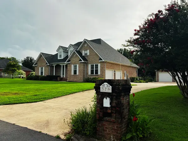 379 Bell Dr #W, Winchester, TN 37398