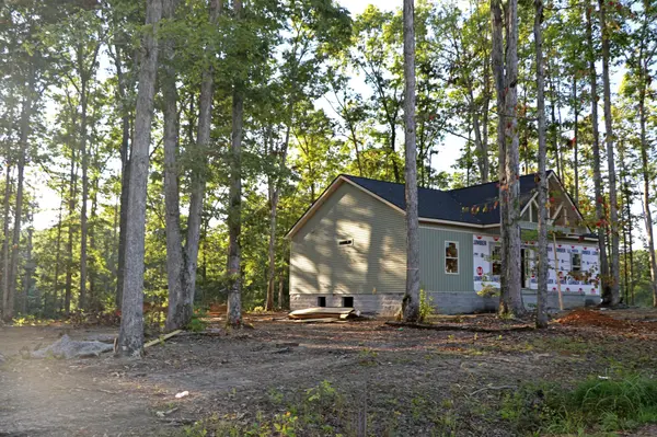 521 Shelton Cemetery Rd, Cumberland Furnace, TN 37051