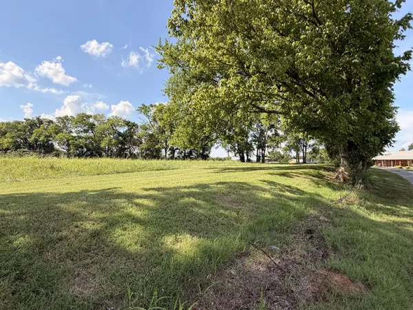3905 Asbury Rd, Murfreesboro, TN 37129