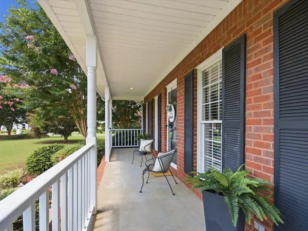 4 Derby Dr, Fayetteville, TN 37334