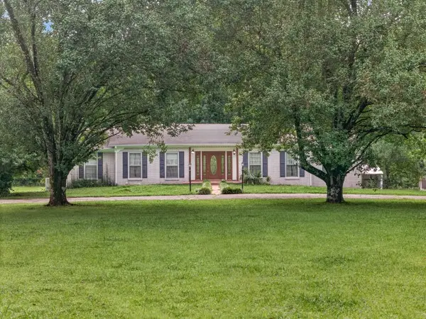 502 Corders Crossroads Rd, Fayetteville, TN 37334