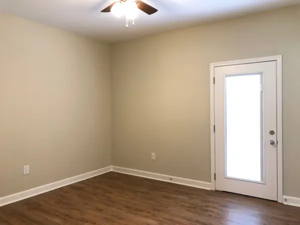 1201 S Water Ave #A1, Gallatin, TN 37066
