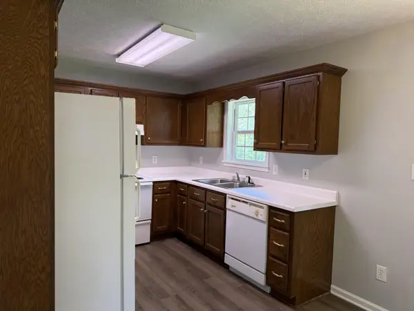 155 WILLOW ST, Savannah, TN 38372