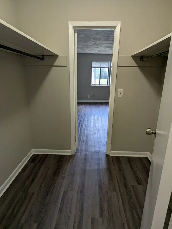 1077 Harold Dr, Nashville, TN 37217