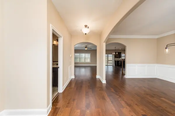 120 Overcrest Ct, Clarksville, TN 37043