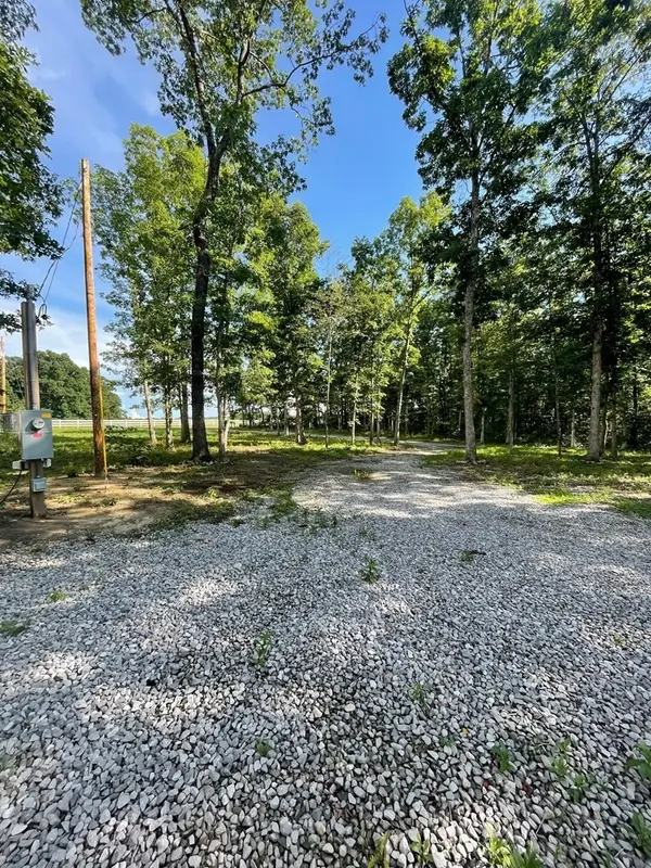 1345 Simmons Rd, Pikeville, TN 37367