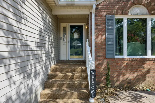 2180 Strombury Dr, Hermitage, TN 37076