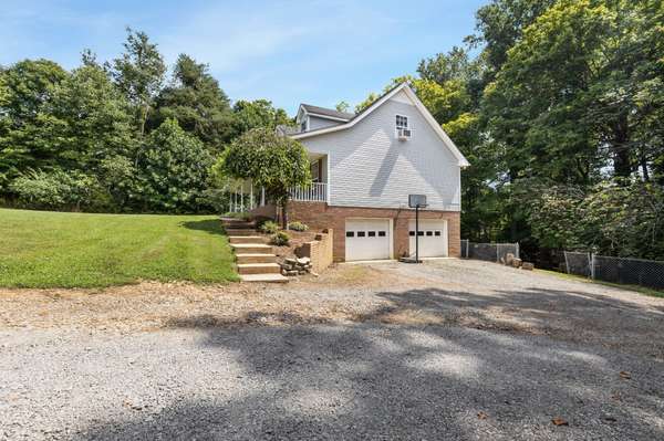 5221 Grand View Ln, Pleasant View, TN 37146