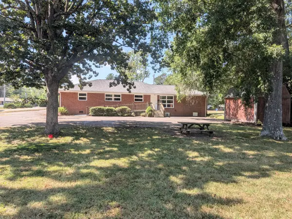 917 McArthur St, Manchester, TN 37355