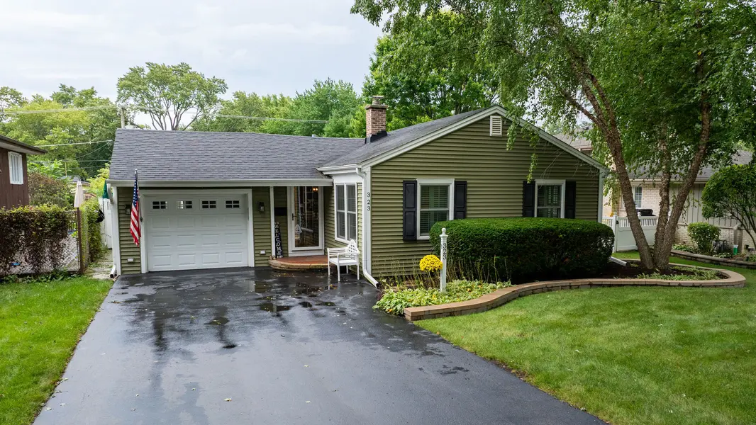 323 S Benton ST, Palatine, IL 60067