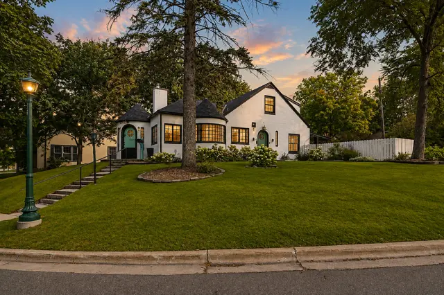 630 Riverside DR SE, Saint Cloud, MN 56304