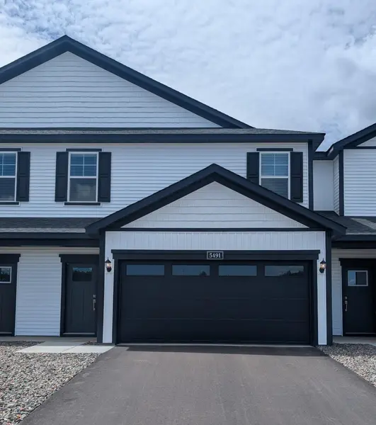 5491 Fall Meadow TRL, North Branch, MN 55056