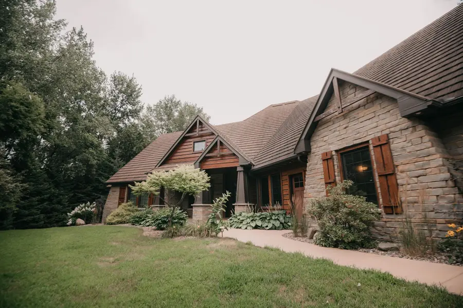 650 33rd ST NW, Austin, MN 55912