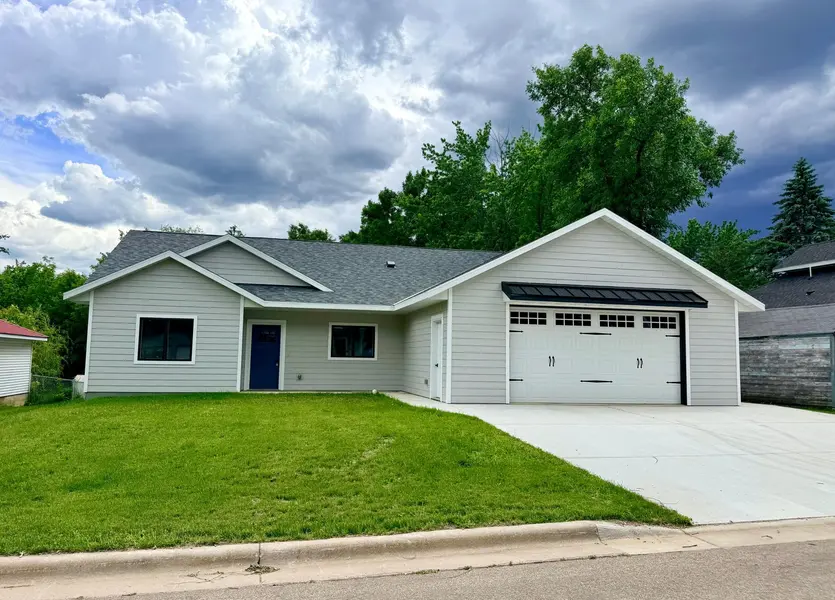 16 Tower ST, Kensington, MN 56343