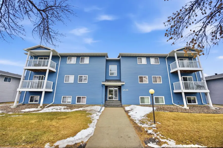 2535 25th ST S #B102, Fargo, ND 58103