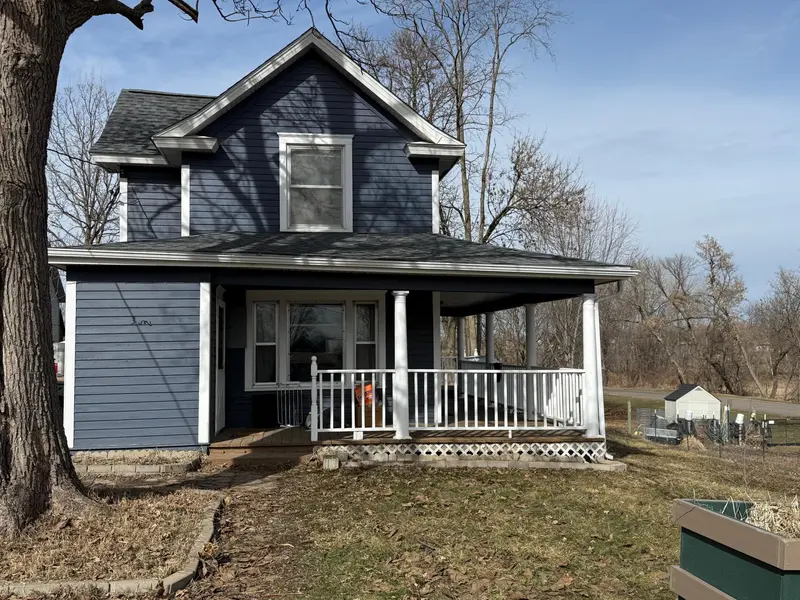 352 4th ST N, Brownton, MN 55312