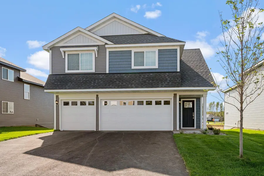 724 Spruce ST N, Cambridge, MN 55008